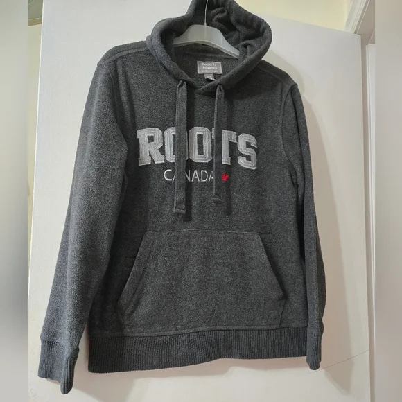 4.💥ROOTS SWEATSHIRT - Picture 2 of 3